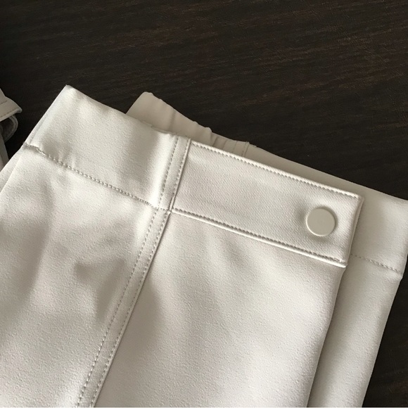 ATHLETA Endless High Rise Cargo Pant. Bone, brand new with tags. S8 - Picture 4 of 7